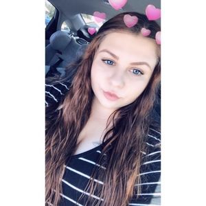 Meet your Posher, Skylar